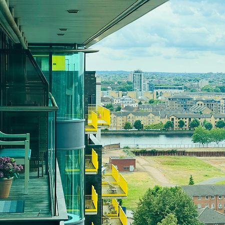 Modern 2Bed 2Bath Apartment Canary Wharf - Upto 5 Person London Luaran gambar