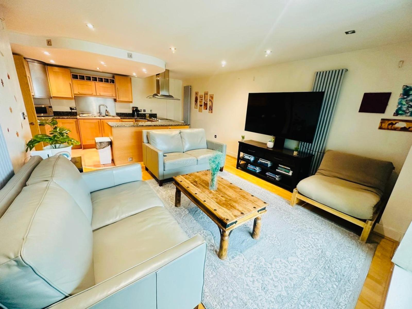 Modern 2Bed 2Bath Apartment Canary Wharf - Upto 5 Person London Luaran gambar